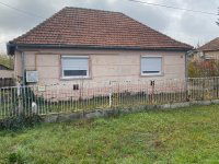 Eladó családi ház