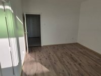 Eladó téglalakás, Debrecenben, Petőfi téren 55 M Ft, 1+2 szobás