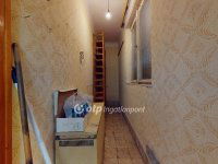 Eladó családi ház, Mezőkövesden 26.5 M Ft, 2 szobás