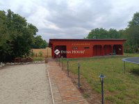 Eladó családi ház, Apostagon 250 M Ft, 8 szobás