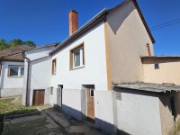 Kiadó családi ház, albérlet, Komlón 300 E Ft / hó, 4+1 szobás