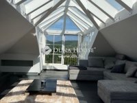 Eladó családi ház, II. kerületben 298 M Ft, 8 szobás