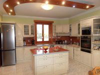 Eladó családi ház, Birjánon 295 M Ft, 4 szobás