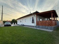 Eladó ikerház, Taksonyon 105 M Ft, 4 szobás