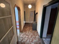 Eladó családi ház, Sárbogárdon 24.5 M Ft, 2 szobás