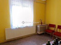 Eladó családi ház, Bólyban 58 M Ft, 6 szobás