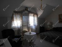 Eladó nyaraló, Hévízen 290 M Ft, 8 szobás