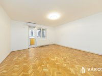 Eladó téglalakás, Szegeden 74.5 M Ft, 2 szobás