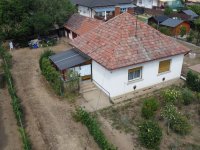 Eladó családi ház, Pécelen 67.9 M Ft, 2 szobás