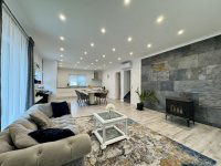 Eladó családi ház, Szigligeten 134.9 M Ft, 5 szobás