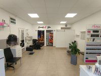 Eladó üzlethelyiség