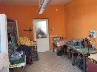 Eladó családi ház, Szegeden 99.5 M Ft, 9 szobás