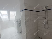 Eladó téglalakás, Sopronban 110 M Ft, 5 szobás