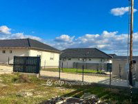 Eladó családi ház, Szigetszentmiklóson 99.9 M Ft, 5 szobás