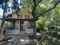 Eladó családi ház, XVI. kerületben 220 M Ft, 6 szobás