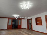 Eladó családi ház, Makón 89.59 M Ft, 4 szobás