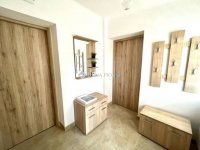 Eladó családi ház, Pécsett 67.5 M Ft, 3 szobás