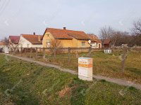 Eladó családi ház, Baktüttösön 6 M Ft, 1 szobás