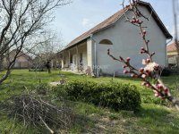 Eladó családi ház, Szabadszálláson 15.9 M Ft, 3 szobás