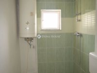 Eladó családi ház, Debrecenben 52 M Ft, 2 szobás