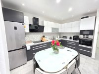 Eladó ikerház, Tatabányán, Verseny utcában 119 M Ft, 1+2 szobás