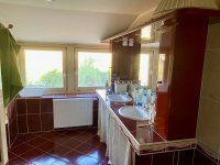 Eladó családi ház, Kecskeméten 165 M Ft, 5 szobás