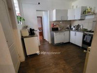 Eladó családi ház, Mikepércsen 34.9 M Ft, 2+1 szobás