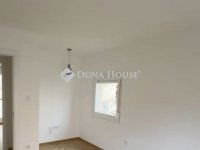 Kiadó panellakás, albérlet, Pécsett 210 E Ft / hó, 2 szobás