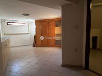 Eladó családi ház, Dunaújvárosban 119.9 M Ft, 7 szobás