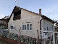 Eladó családi ház