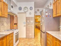 Eladó családi ház, XVIII. kerületben 180 M Ft, 7 szobás