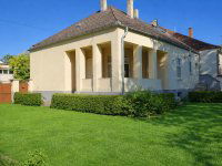 Eladó családi ház, Baján 72.9 M Ft, 3 szobás