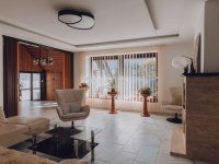 Eladó családi ház, Kecskeméten 189.5 M Ft, 5 szobás