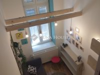 Eladó téglalakás, VI. kerületben 89.9 M Ft, 4 szobás