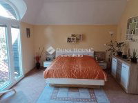 Eladó családi ház, Szentendrén 339 M Ft, 10 szobás