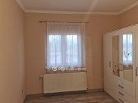 Eladó családi ház, Dunaharasztin 210 M Ft, 4 szobás