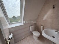 Kiadó családi ház, albérlet, II. kerületben 854 E Ft / hó