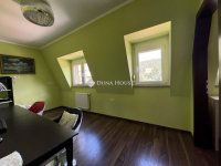 Eladó családi ház, II. kerületben 407.4 M Ft, 9 szobás