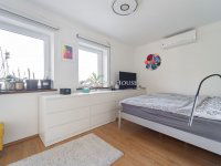 Eladó ikerház, III. kerületben 319.9 M Ft, 5 szobás