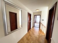 Eladó családi ház, XVII. kerületben 199 M Ft, 6 szobás