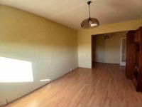 Eladó panellakás, Győrött 43.9 M Ft, 2 szobás