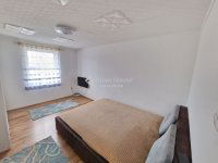 Eladó családi ház, Ercsiben 56.5 M Ft, 4 szobás