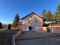 Eladó ikerház, Nyíregyházán 79 M Ft, 6 szobás