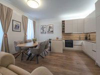 Eladó téglalakás, Sopronban 82.9 M Ft, 2+2 szobás