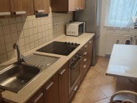 Kiadó téglalakás, albérlet