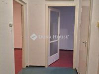 Eladó panellakás, Debrecenben 58.5 M Ft, 3 szobás