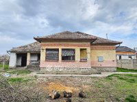 Eladó családi ház, Csépán 9 M Ft, 3 szobás