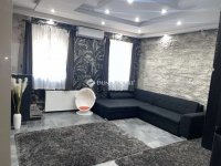 Eladó családi ház, XV. kerületben 199.9 M Ft, 7 szobás