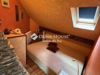 Eladó téglalakás, XII. kerületben 165 M Ft, 4 szobás