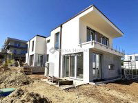 Eladó ikerház, III. kerületben 196 M Ft, 3+1 szobás